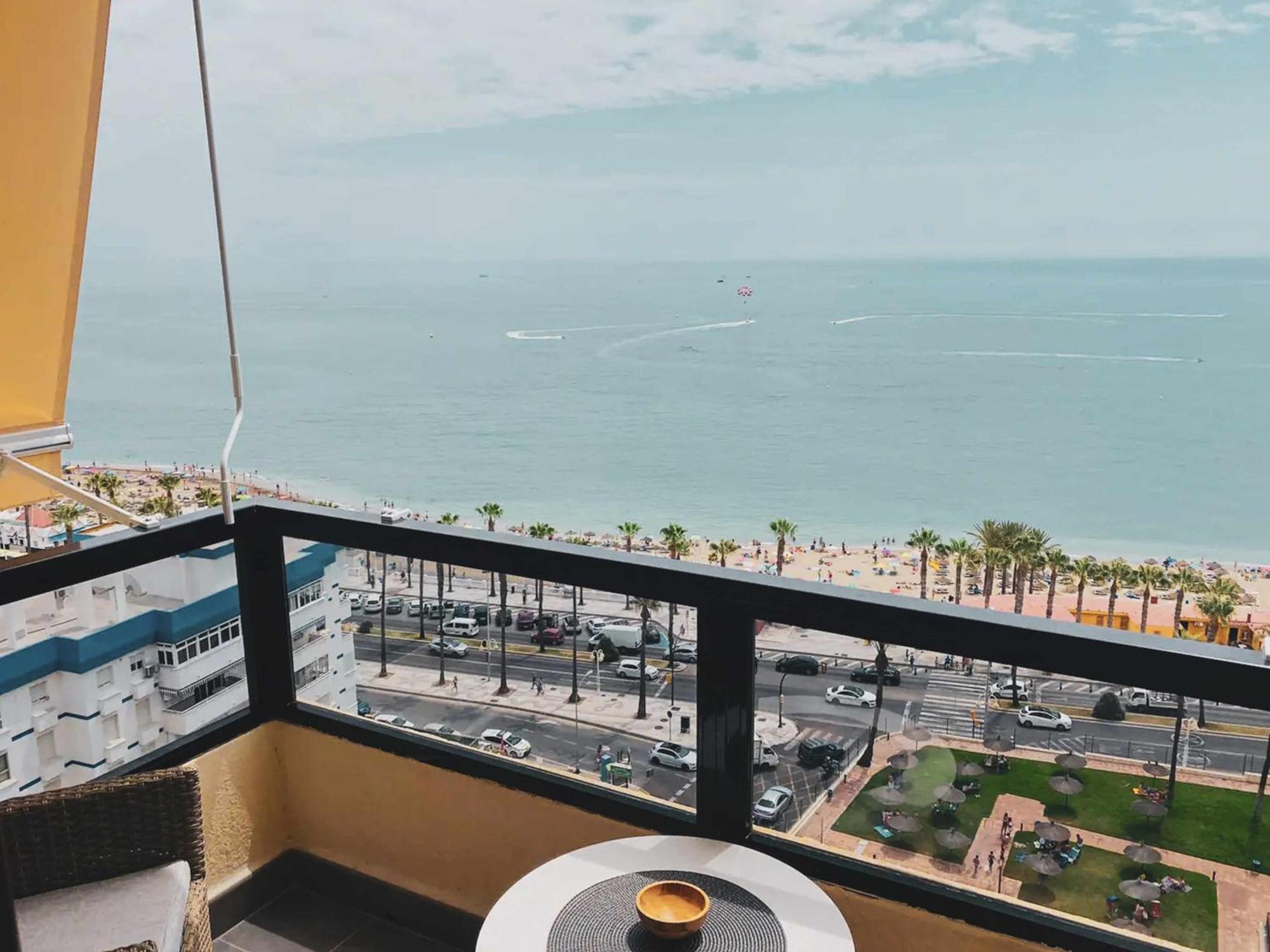 Precioso Apartamento En Primera Linea De Playa Benalmádena Esterno foto